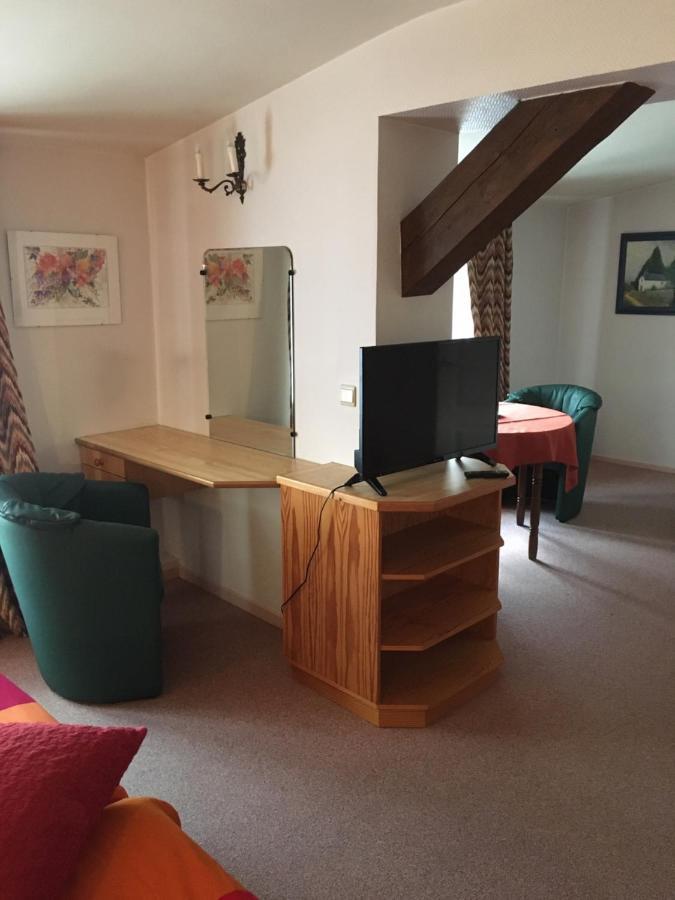 Petite Chatelaine Batiment Les Chevaliers Herbeumont Kültér fotó